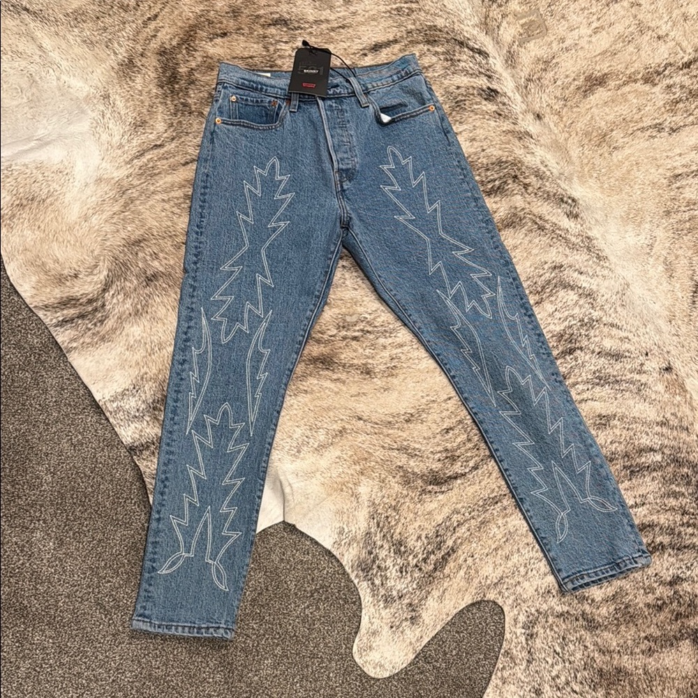 Blue Denim Jeans with Lightning Stitching
